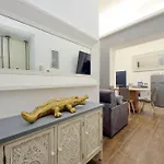 Elegant And New 3 Bedrooms Apt Near S. Peter!