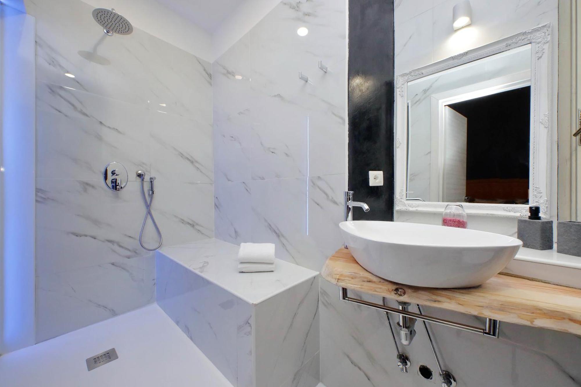 Elegant And New 3 Bedrooms Apt Near S. Peter! Apartment *